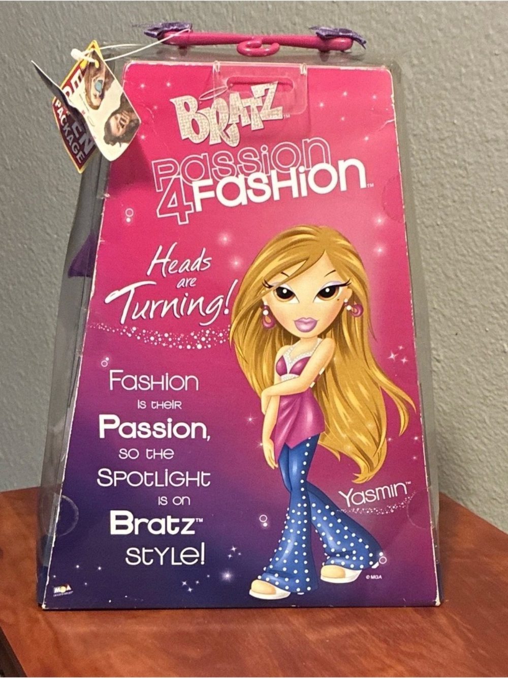 Bratz Yasmin Passion 4 Fashion Doll - Purple Outfit - Picture 2 of 2